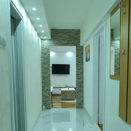 Bazar Apartment *