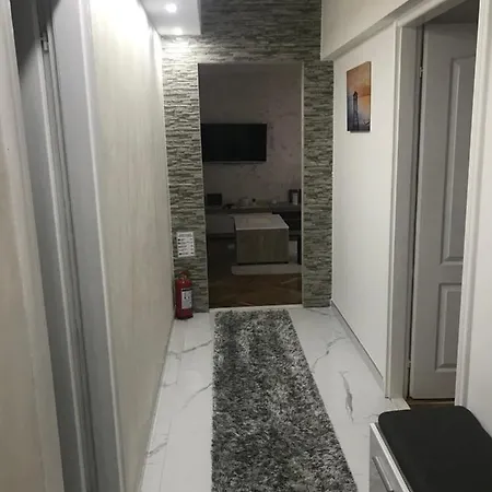 Bazar Apartment *