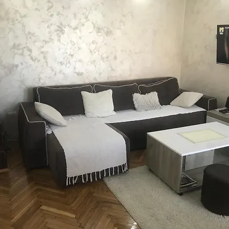 Bazar Apartment *